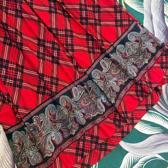 VINTAGE 80s 'Karin Stevens' tartan plaid, pleated, maxi dress w/ velvet bodice! - Picture 3 of 8